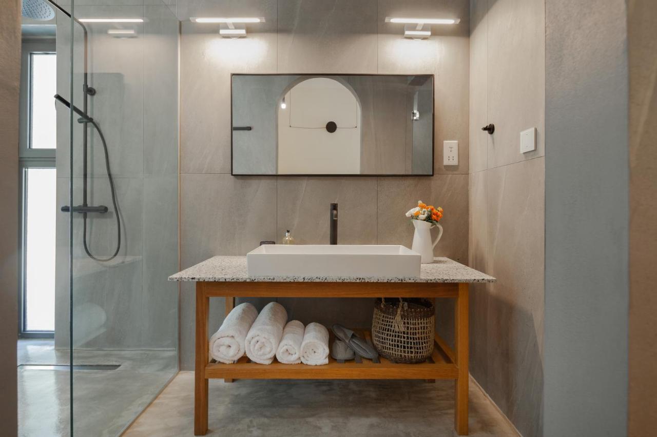 Adrop Pool Suites Paphos Bagian luar foto