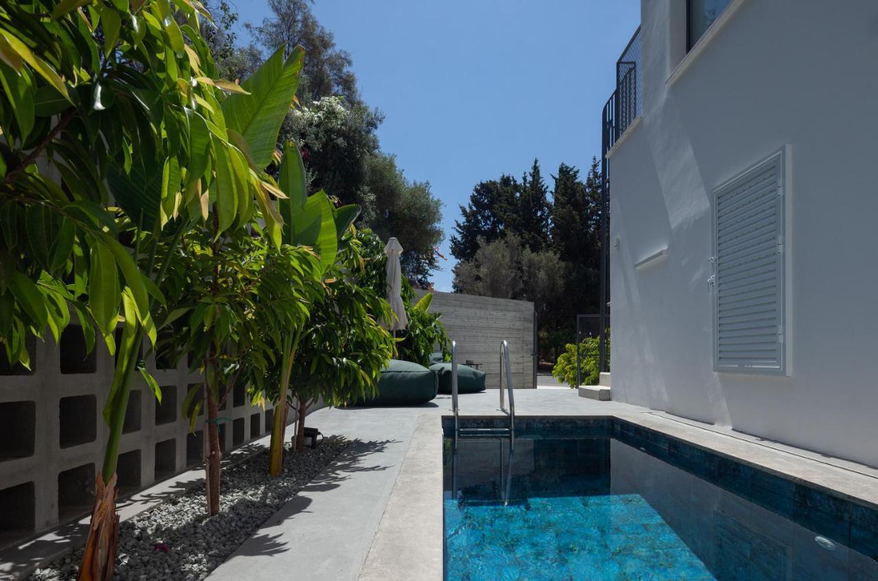 Adrop Pool Suites Paphos Bagian luar foto